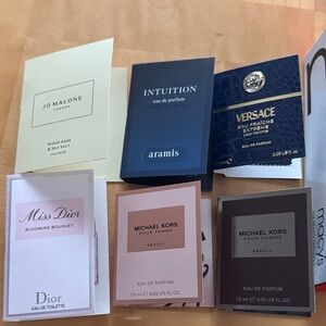 AssortmentFragrance Sample Collection with Blue and Pink Accents